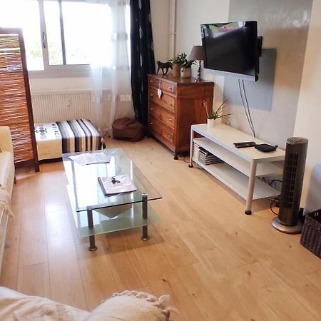 "Home Sweet Home" - 70M2 - Proche Lyon, Eurexpo, Groupama & Matmut Stadium, Ldlc Arena Saint-Priest  Eksteriør billede
